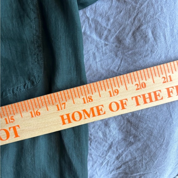 Stock Options 100% Silk Green Longsleeve Size Medium NWOT Comfy Button Up Blouse - Picture 11 of 16